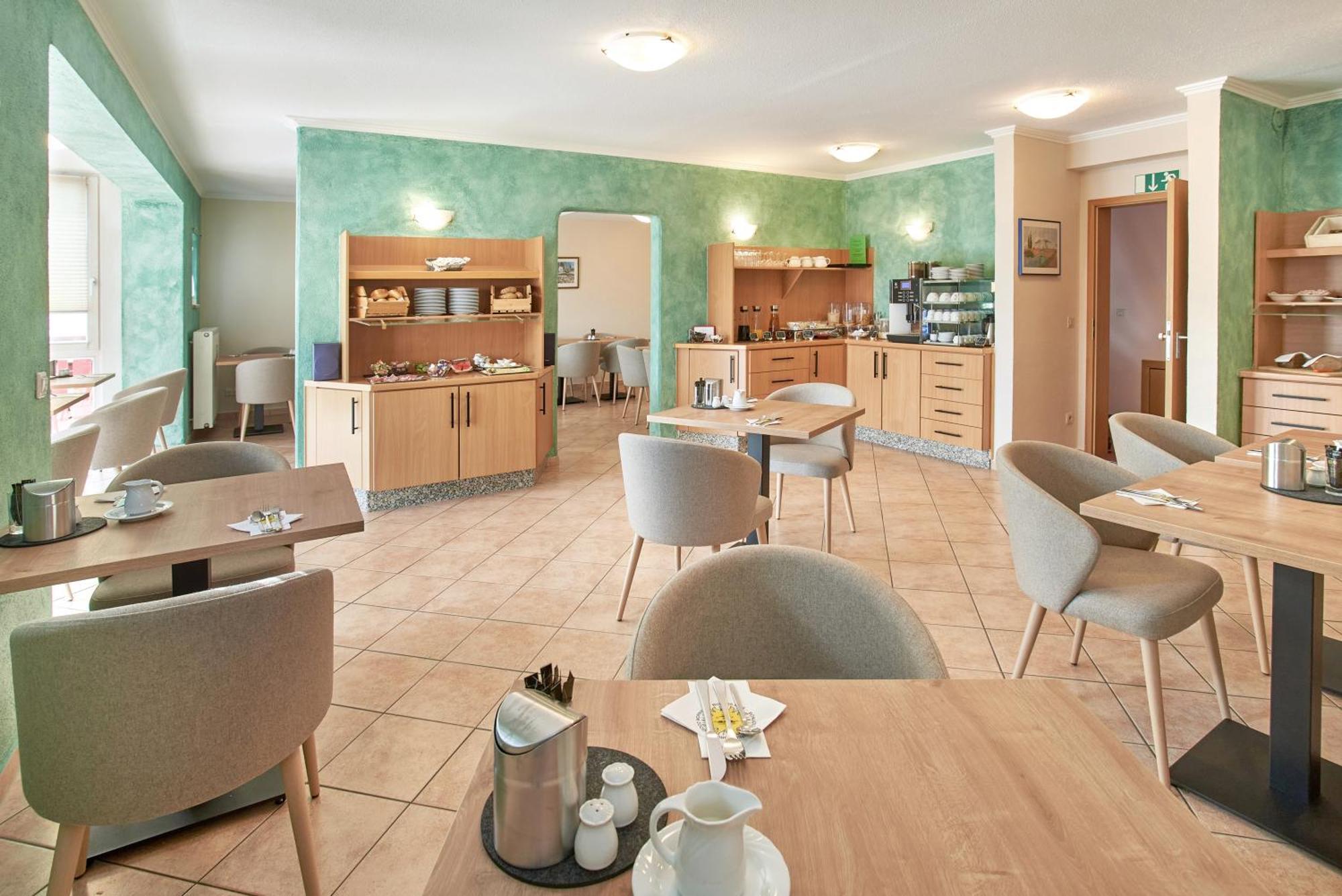 Apparthotel Minerva Diana Octavia บัดเกิกกิง ภายนอก รูปภาพ