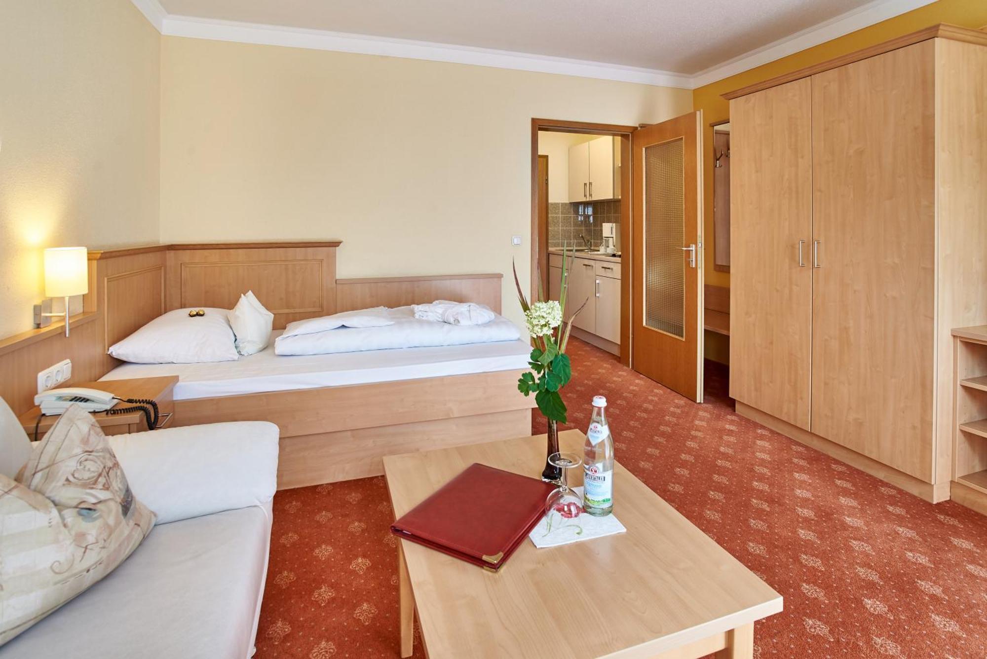 Apparthotel Minerva Diana Octavia บัดเกิกกิง ภายนอก รูปภาพ