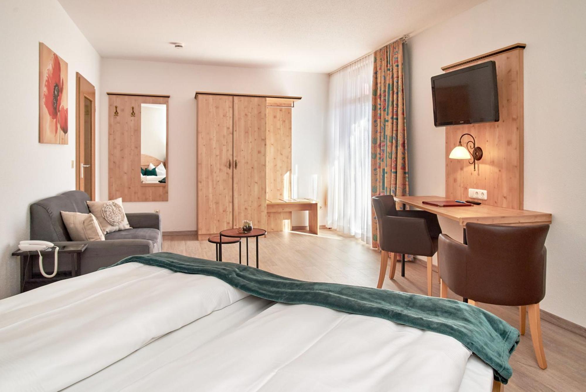 Apparthotel Minerva Diana Octavia บัดเกิกกิง ภายนอก รูปภาพ