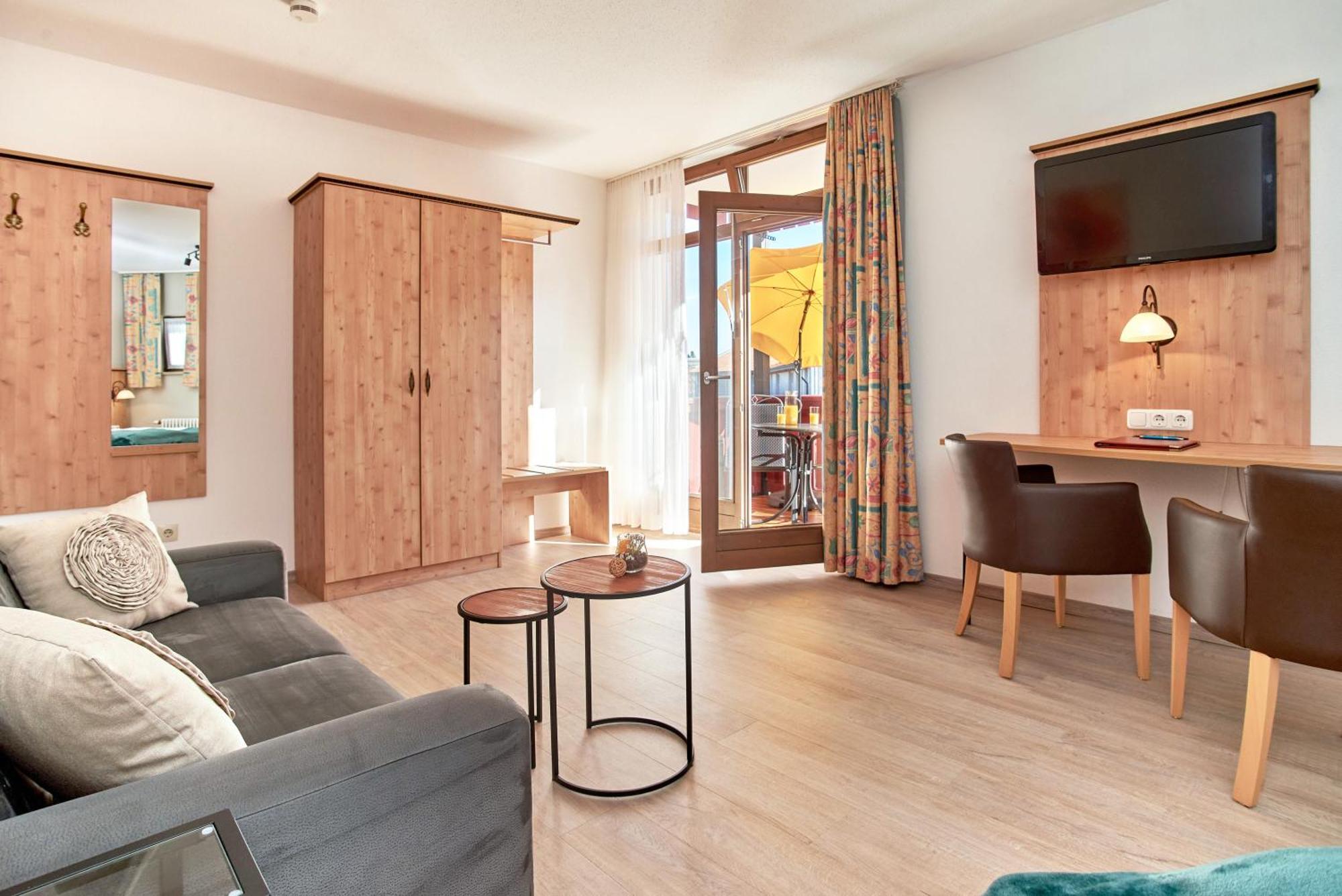 Apparthotel Minerva Diana Octavia บัดเกิกกิง ภายนอก รูปภาพ