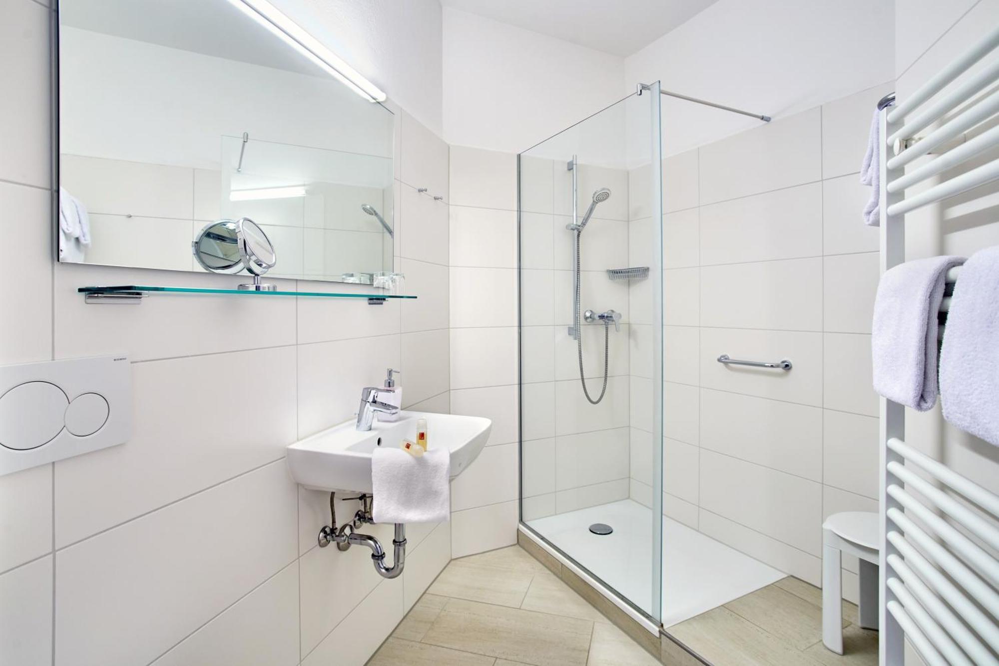 Apparthotel Minerva Diana Octavia บัดเกิกกิง ภายนอก รูปภาพ