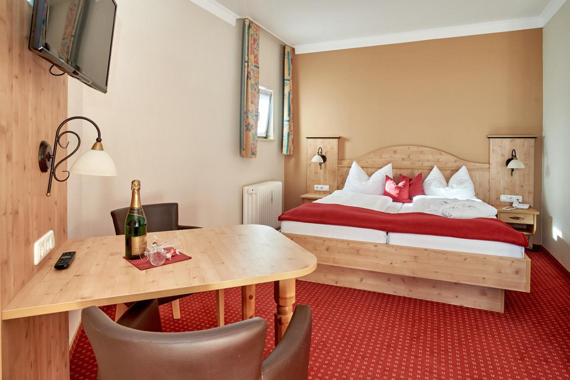 Apparthotel Minerva Diana Octavia บัดเกิกกิง ภายนอก รูปภาพ