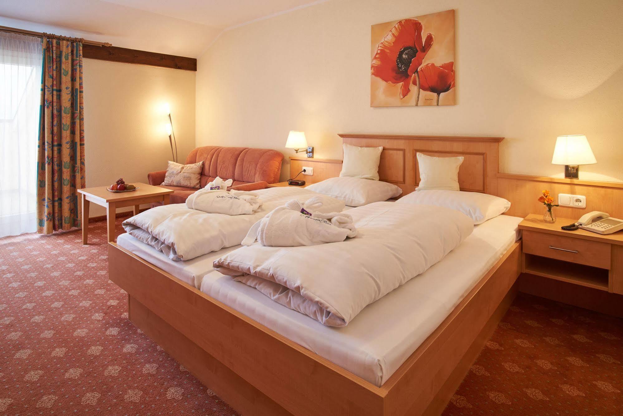 Apparthotel Minerva Diana Octavia บัดเกิกกิง ภายนอก รูปภาพ
